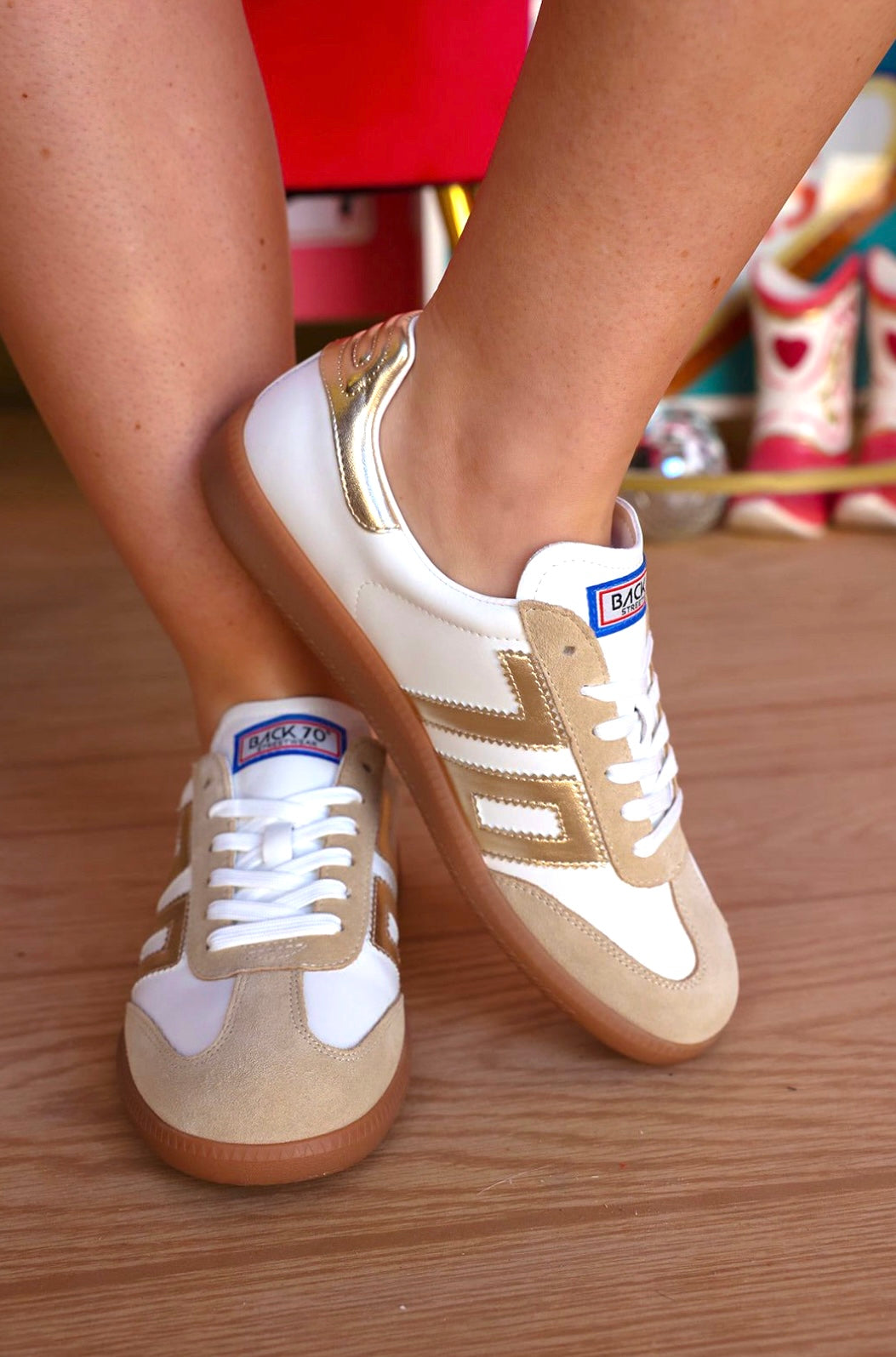 Cherie_Y【美品】the urban blance Urban Street sneakers in suede with elastic band in - white